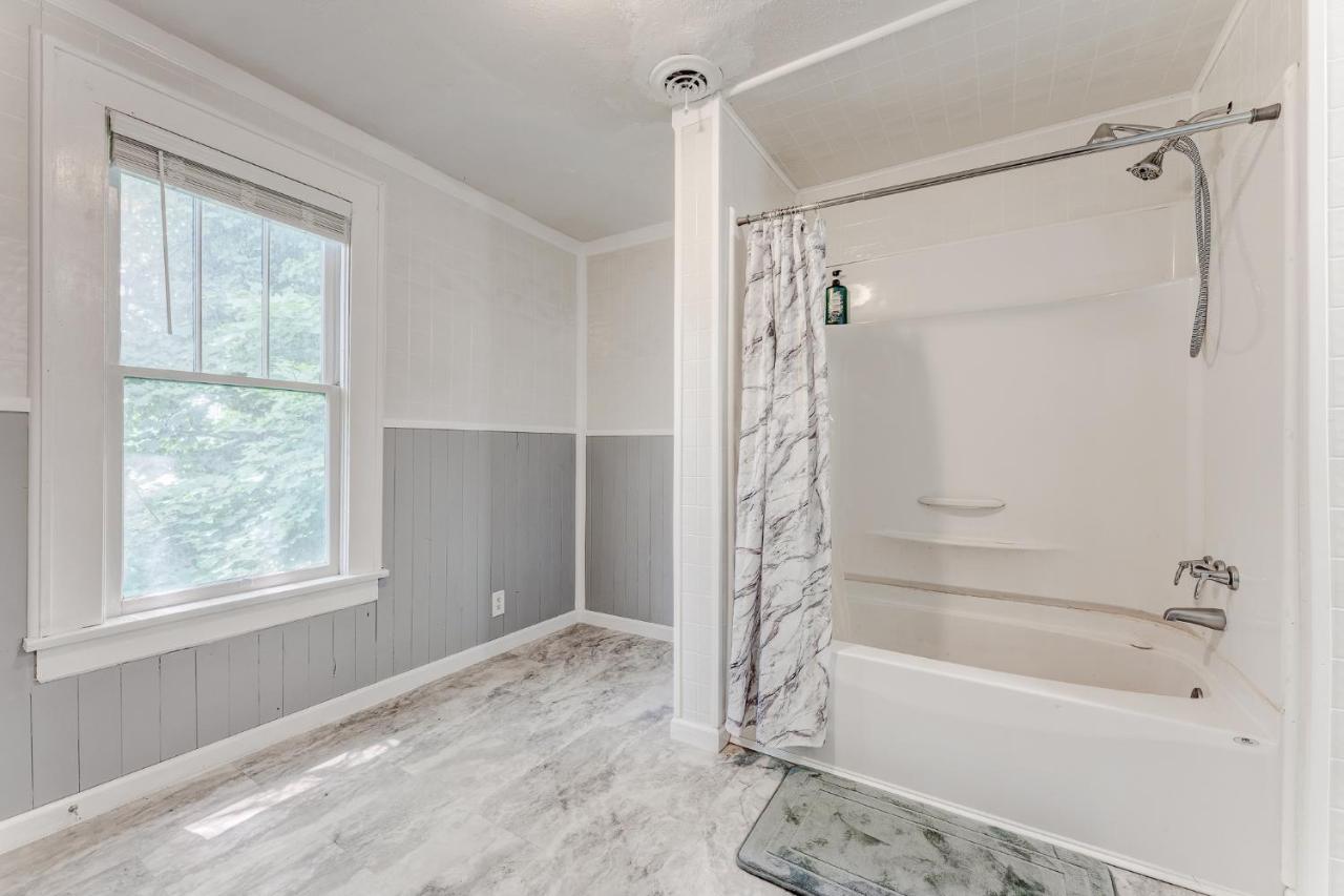 Awesome House, 5 Minutes To Dt, 2 Miles To Stadium And Ruby Memorial! Morgantown Eksteriør bilde
